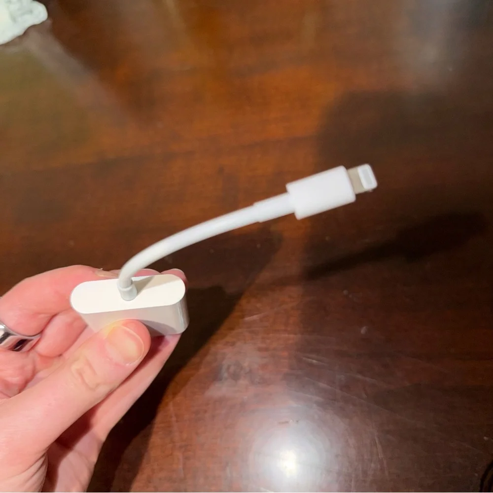 SD card lightning adapter
